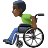 坐在手动轮椅上的男人：深色肤色emoji素材一 160x160像素