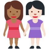 女性牵手：中深色肤色，浅色肤色emoji素材一 160x160像素