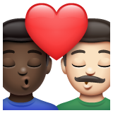亲吻: 男人男人较深肤色较浅肤色emoji素材一 160x160像素