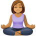 Facebook上的打坐的女人:中等肤色emoji表情