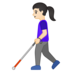 安卓系统里的拿拐杖的女人：浅肤色emoji表情