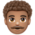 WhatsApp里的男士:中等肤色,卷发emoji表情