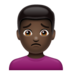 WhatsApp里的男人皱眉：深色肤色emoji表情