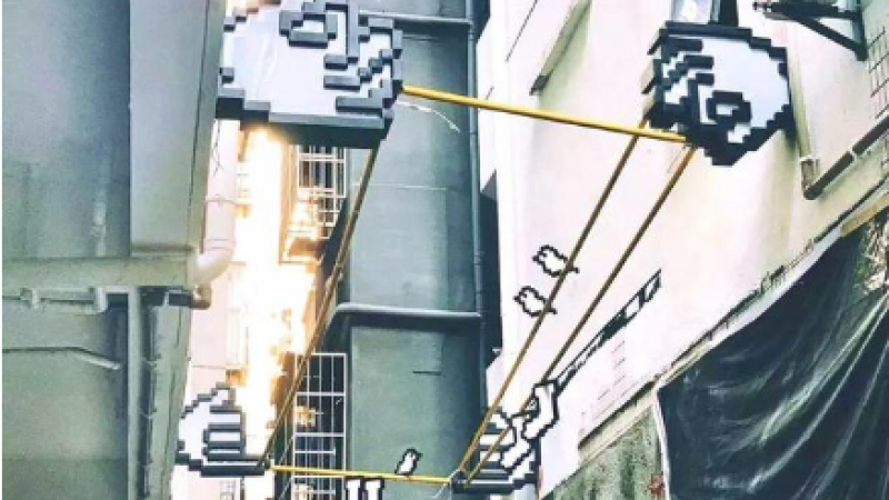 城中村的「emoji」装置，把大人小孩都逗乐了