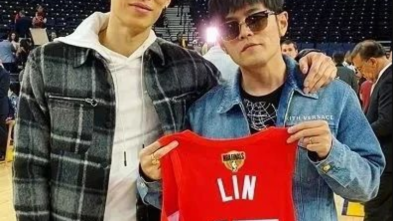 基情满满！昆凌为周杰伦林书豪拍摄emoji视频...缩略图