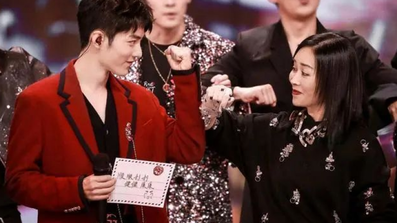 肖战用emoji发文替那英加油被盗号？反差萌控评，大粉爬墙不换号，网友：人都笑裂了缩略图